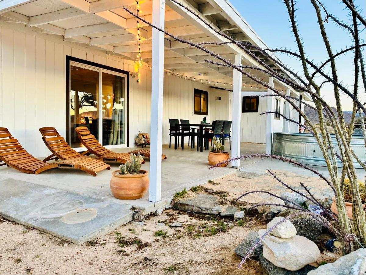 Ravens Nest Ranch, Fire Pit , Views, Near Jt Park! Villa Joshua Tree Exterior foto