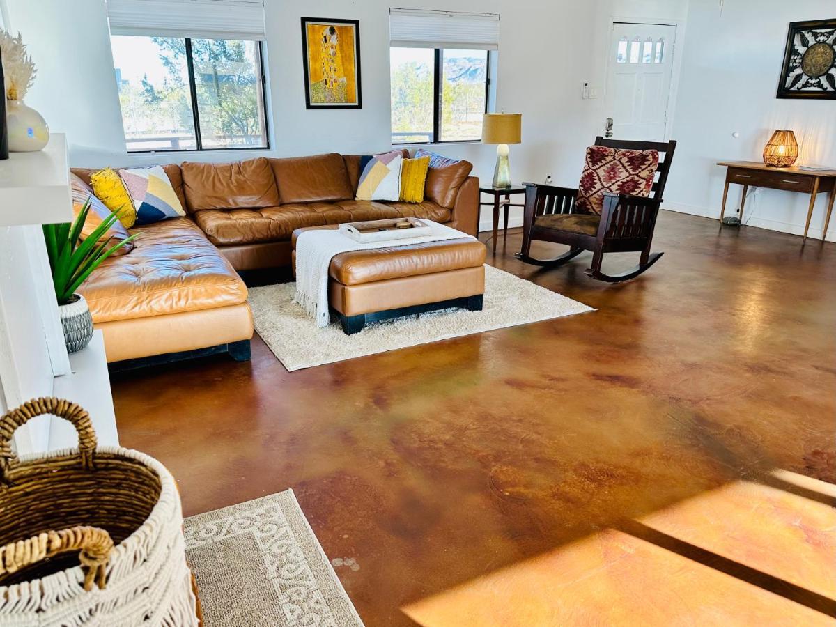 Ravens Nest Ranch, Fire Pit , Views, Near Jt Park! Villa Joshua Tree Exterior foto
