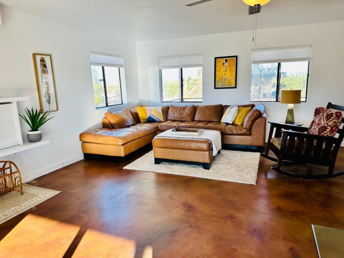 Ravens Nest Ranch, Fire Pit , Views, Near Jt Park! Villa Joshua Tree Exterior foto